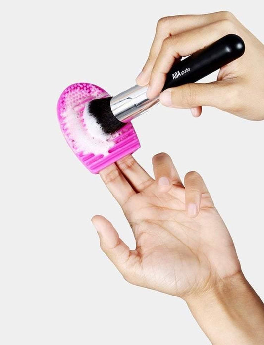 Mini Make Up Brush Cleaner Tool - True Elegance Beauty Supply
